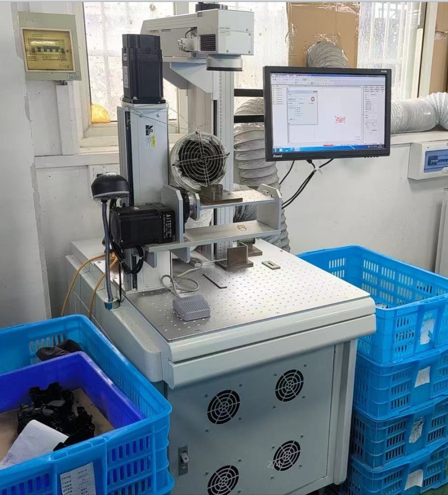 多轴联动自动化激光打标机 多轴联动自动化激光打标机